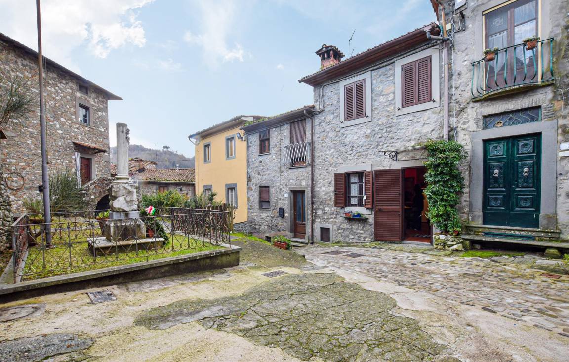 80 M² Casa ∙ 2 Habitaciones ∙ 3 Huéspedes - Bagni di Lucca