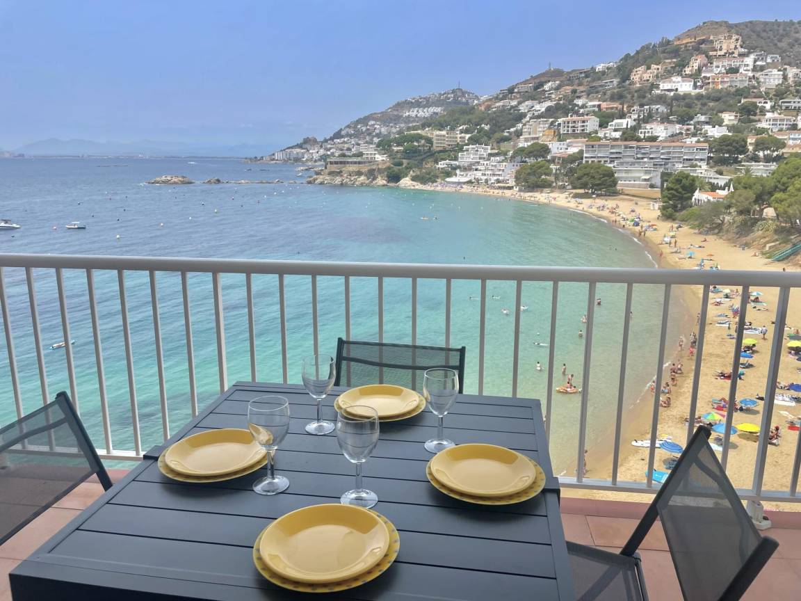 47 M² Apartment ∙ 2 Bedrooms ∙ 6 Guests - Cadaqués