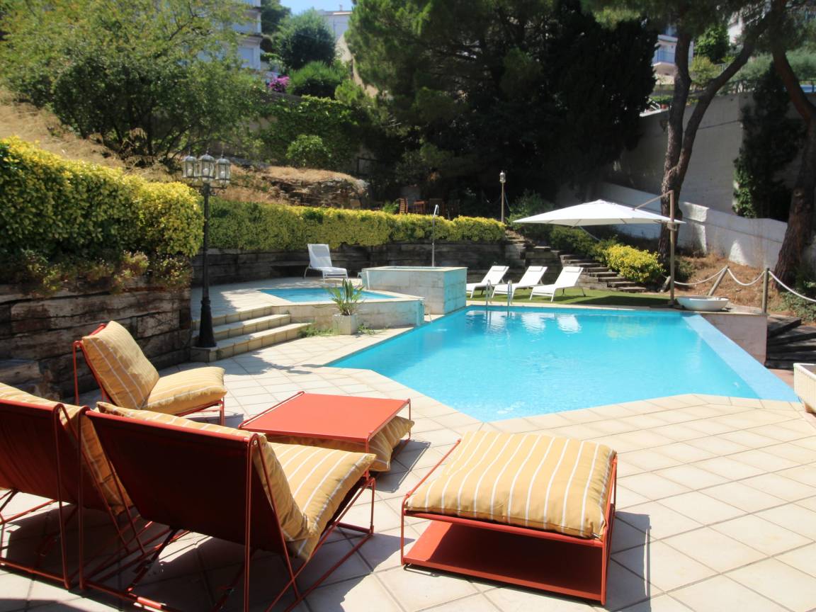 119 M² Apartamento ∙ 4 Habitaciones ∙ 8 Huéspedes - Cadaqués