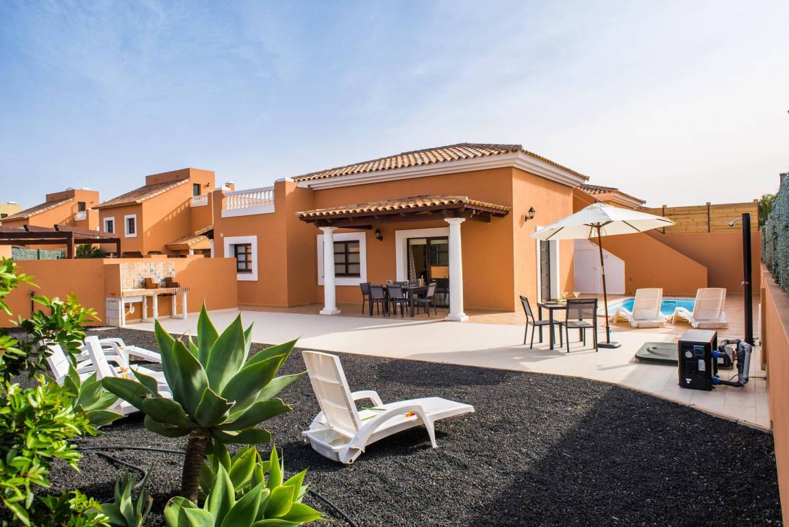 120 M² Villa ∙ 3 Bedrooms ∙ 6 Guests - Corralejo