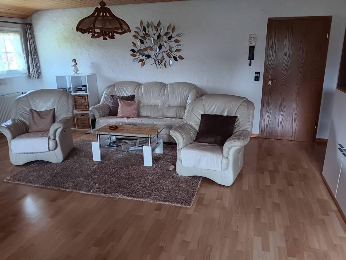 90 M² Ferienwohnung ∙ 1 Schlafzimmer ∙ 2 Gäste - Schluchsee