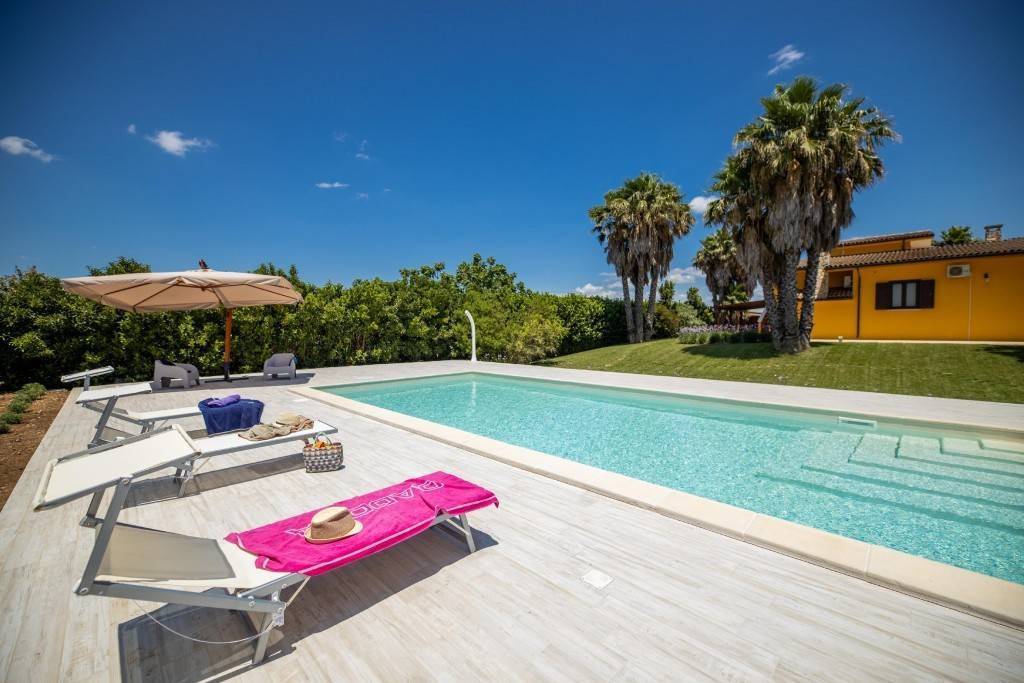 340 M² Villa ∙ 5 Slaapkamers ∙ 12 Gasten - Ugento