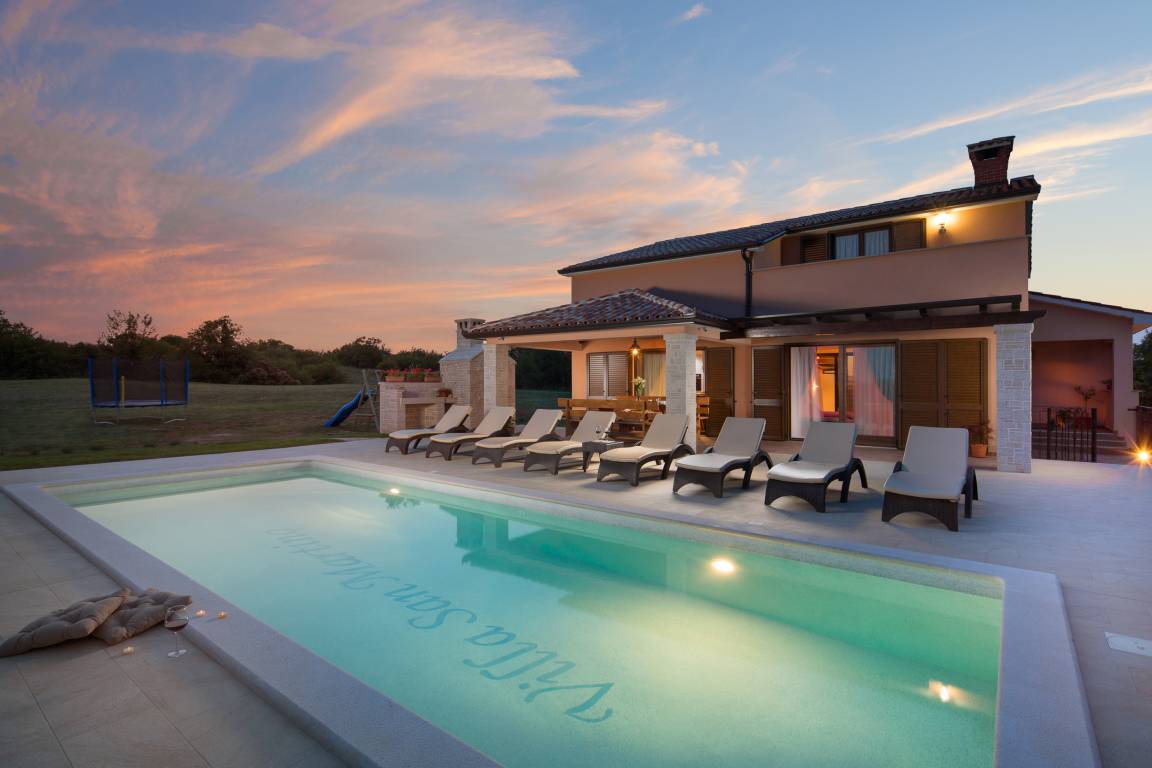 180 M² Villa ∙ 4 Chambres ∙ 8 Personnes - Rabac
