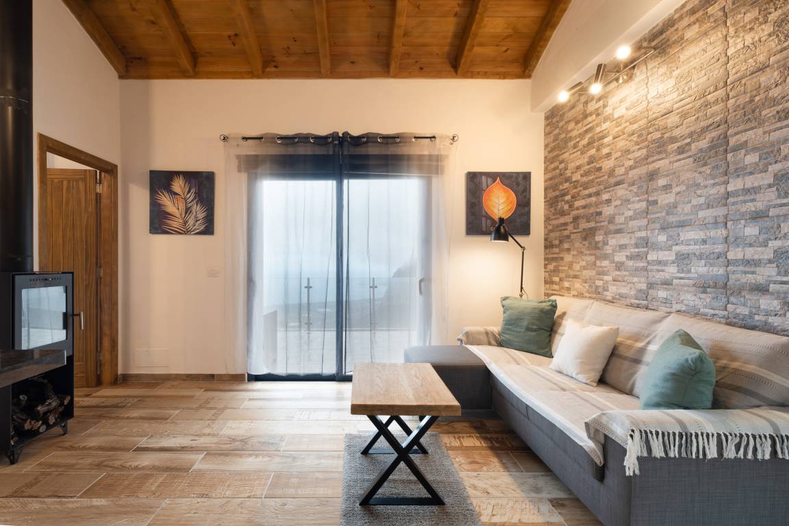 54 M² House ∙ 2 Bedrooms ∙ 4 Guests - El Hierro