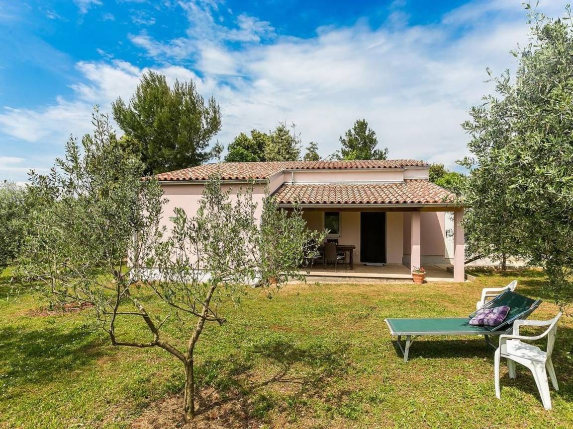 66 M² Ferienhaus ∙ 1 Schlafzimmer ∙ 4 Gäste - Premantura