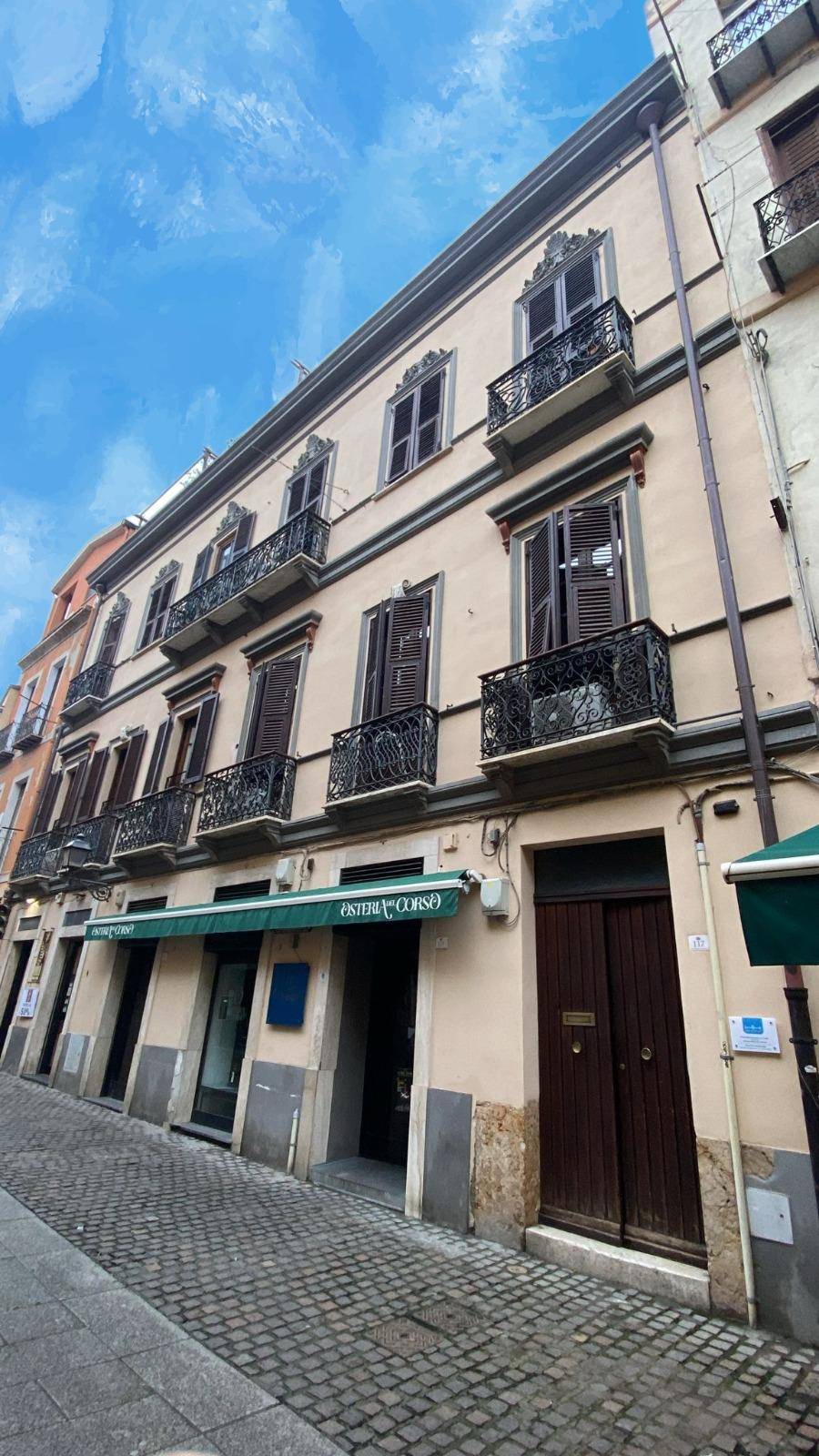 121 M² Apartment ∙ 2 Bedrooms ∙ 5 Guests - Cagliari