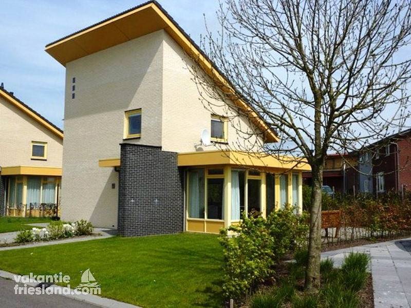Ferienhaus ∙ 4 Schlafzimmer ∙ 6 Gäste - Friesland