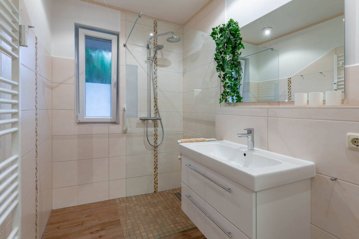 60 m² Ferienwohnung ∙ 2 Schlafzimmer ∙ 4 Gäste – Bild 6