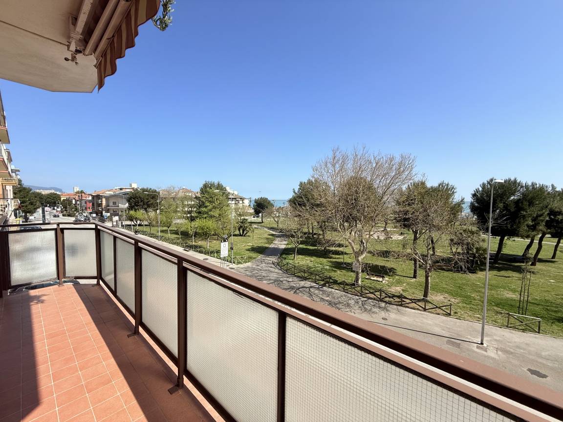 96 M² Apartment ∙ 3 Bedrooms ∙ 6 Guests - Porto Recanati