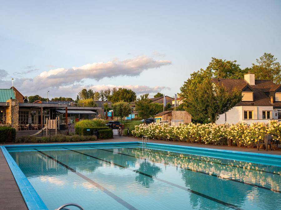 Bungalow ∙ 3 Bedrooms ∙ 6 Guests - Maastricht