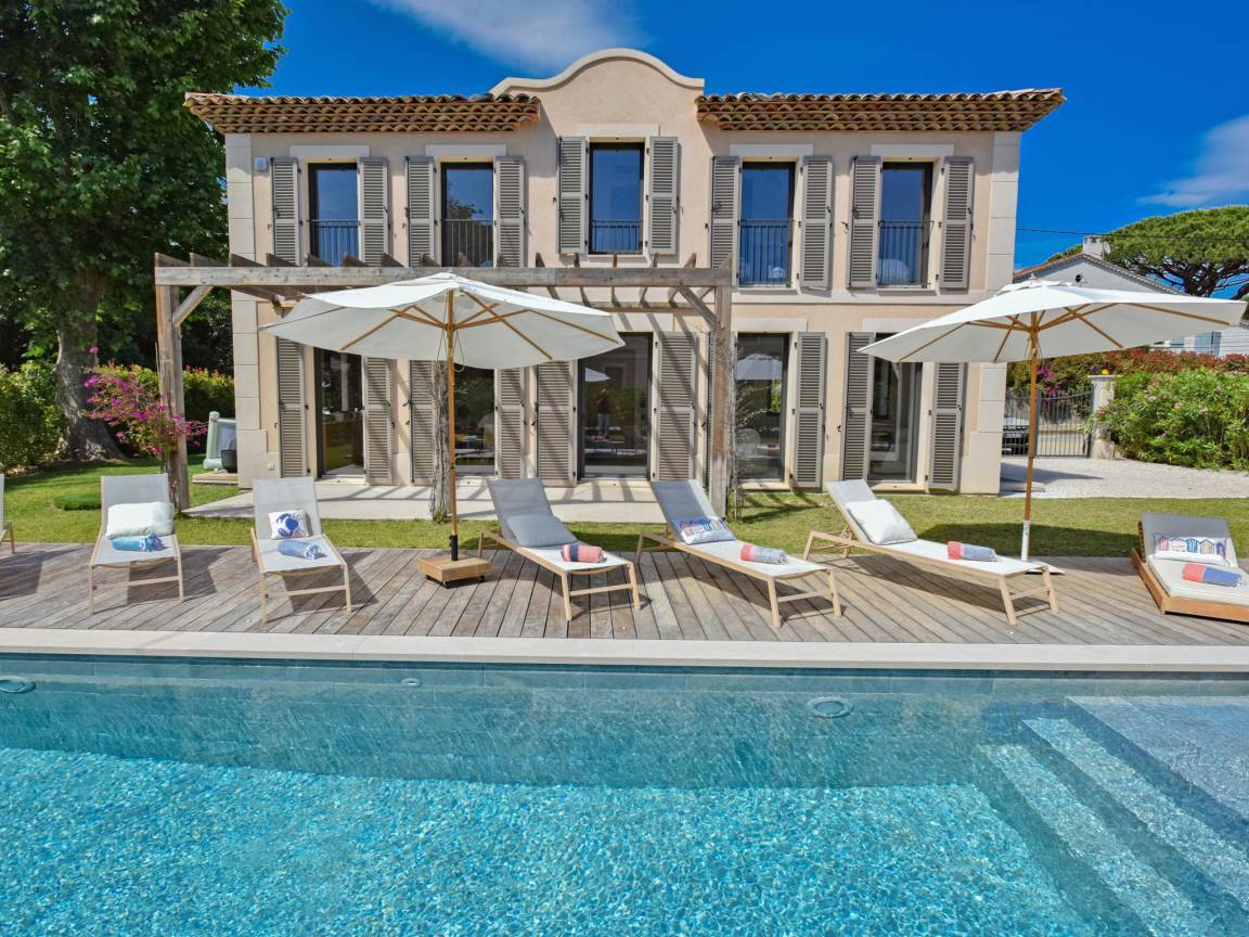 200 m&sup2; Villa 5 Schlafzimmer 10 G&auml;ste