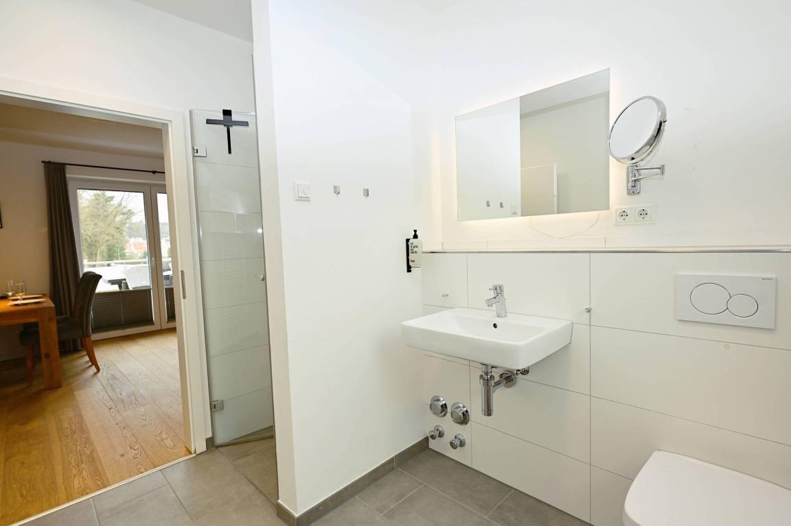70 m² Ferienwohnung ∙ 1 Schlafzimmer ∙ 2 Gäste – Bild 17