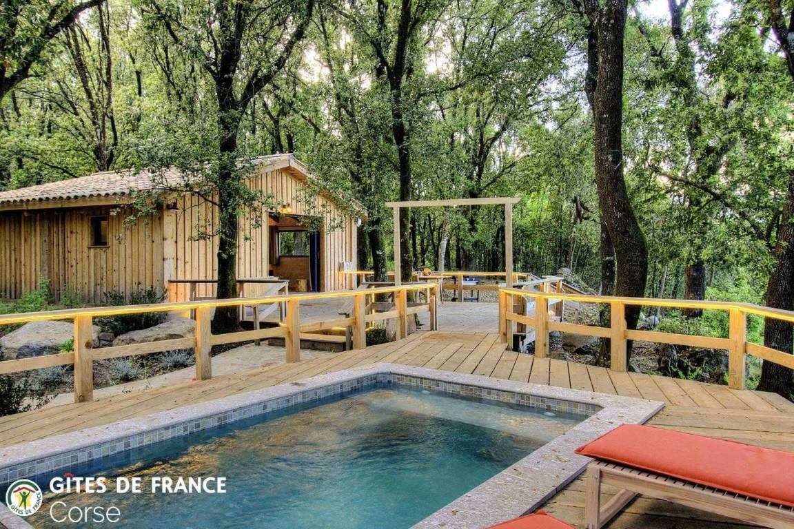 43 m&sup2; G&icirc;te 2 Schlafzimmer 3 G&auml;ste