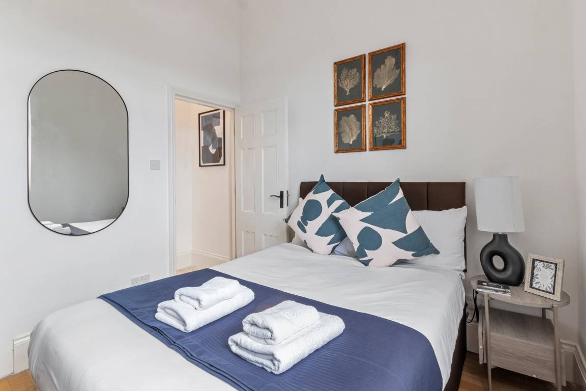 55 M² Ferienwohnung ∙ 1 Schlafzimmer ∙ 4 Gäste - Hounslow