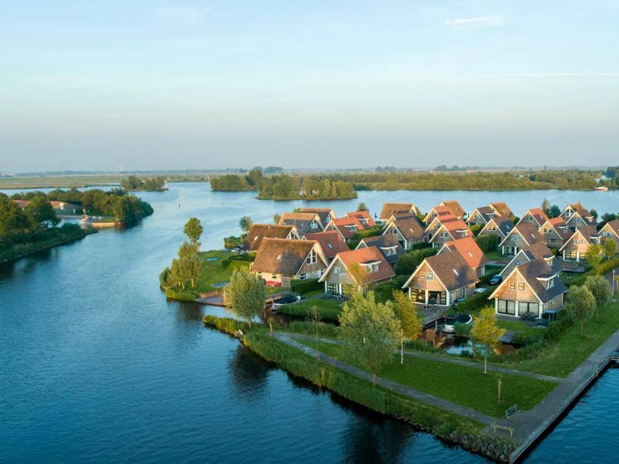 100 M² Bungalow ∙ 3 Chambres ∙ 6 Personnes - Heerenveen