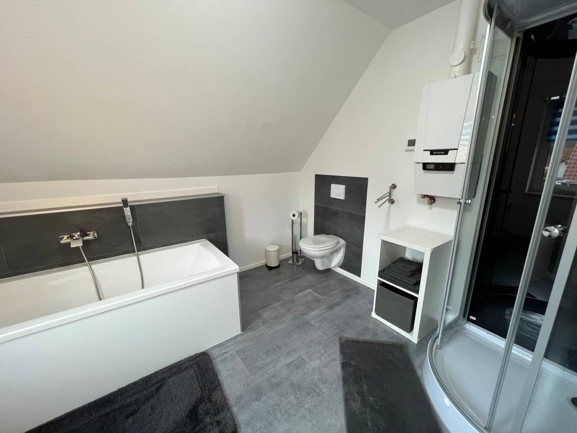 75 m² Ferienwohnung ∙ 1 Schlafzimmer ∙ 4 Gäste – Bild 7