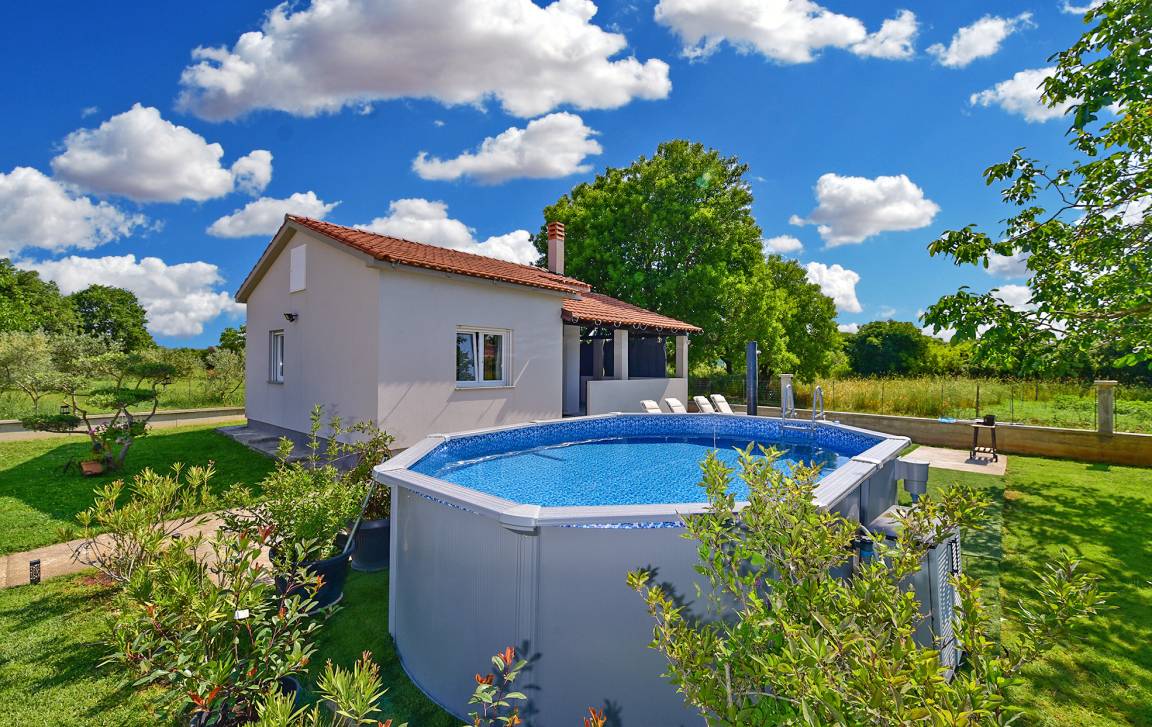 35 M² House ∙ 1 Bedroom ∙ 4 Guests - Pula