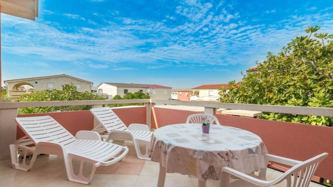 22 M² Hôtel ∙ 1 Chambre ∙ 3 Personnes - Vir