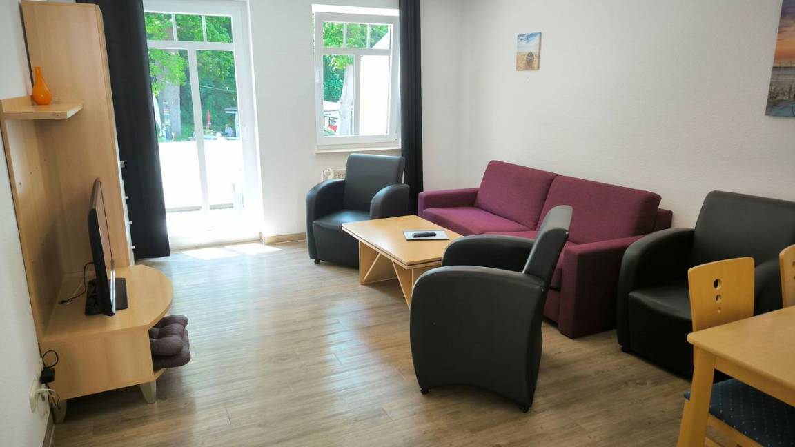 67 M² Ferienwohnung ∙ 2 Schlafzimmer ∙ 6 Gäste - Göhren