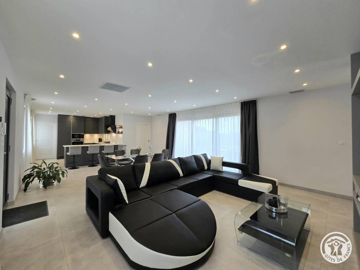 120 m² Gîte ∙ 3 Schlafzimmer ∙ 6 Gäste – Bild 2