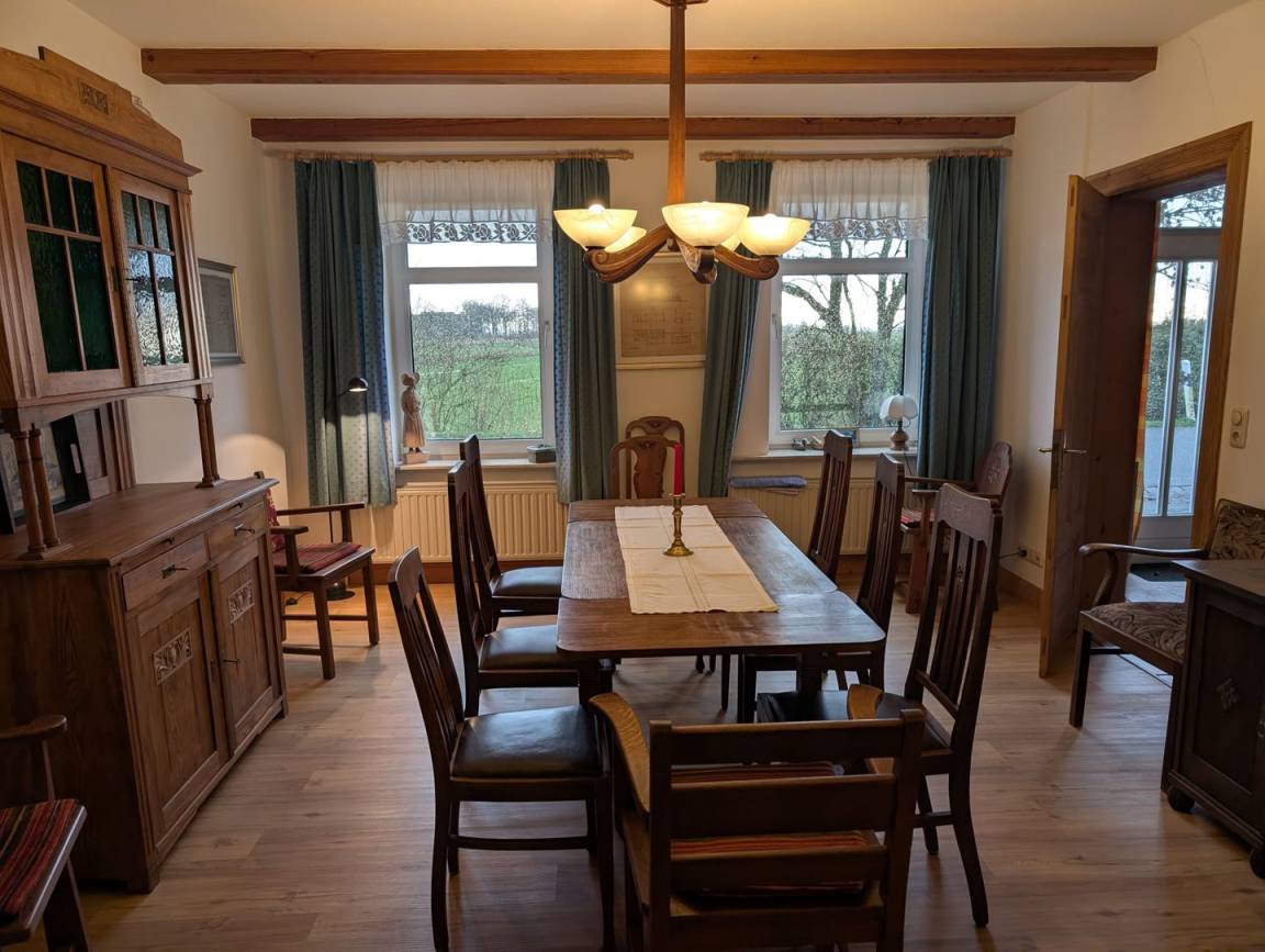 242 M² Ferienhaus ∙ 4 Schlafzimmer ∙ 9 Gäste - Wesselburenerkoog