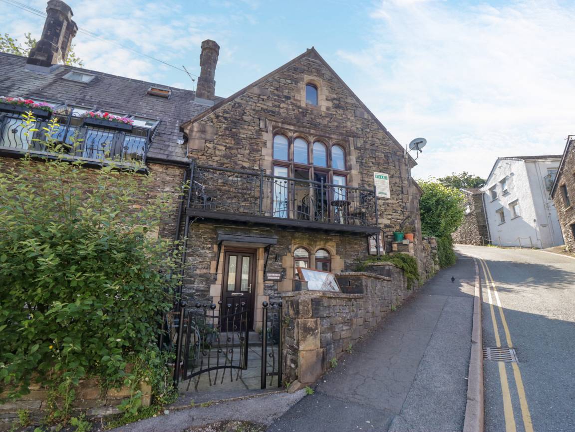 Cottage ∙ 4 Bedrooms ∙ 9 Guests - Windermere