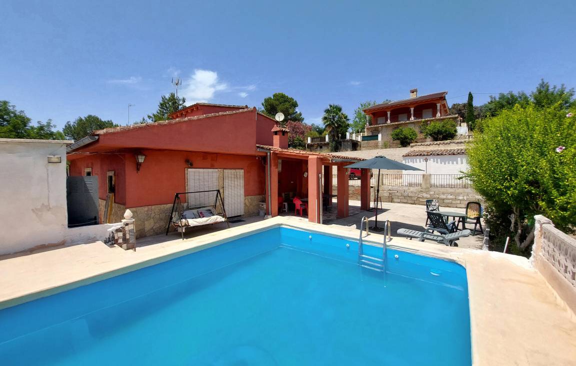150 M² Casa ∙ 5 Habitaciones ∙ 10 Huéspedes - Játiva