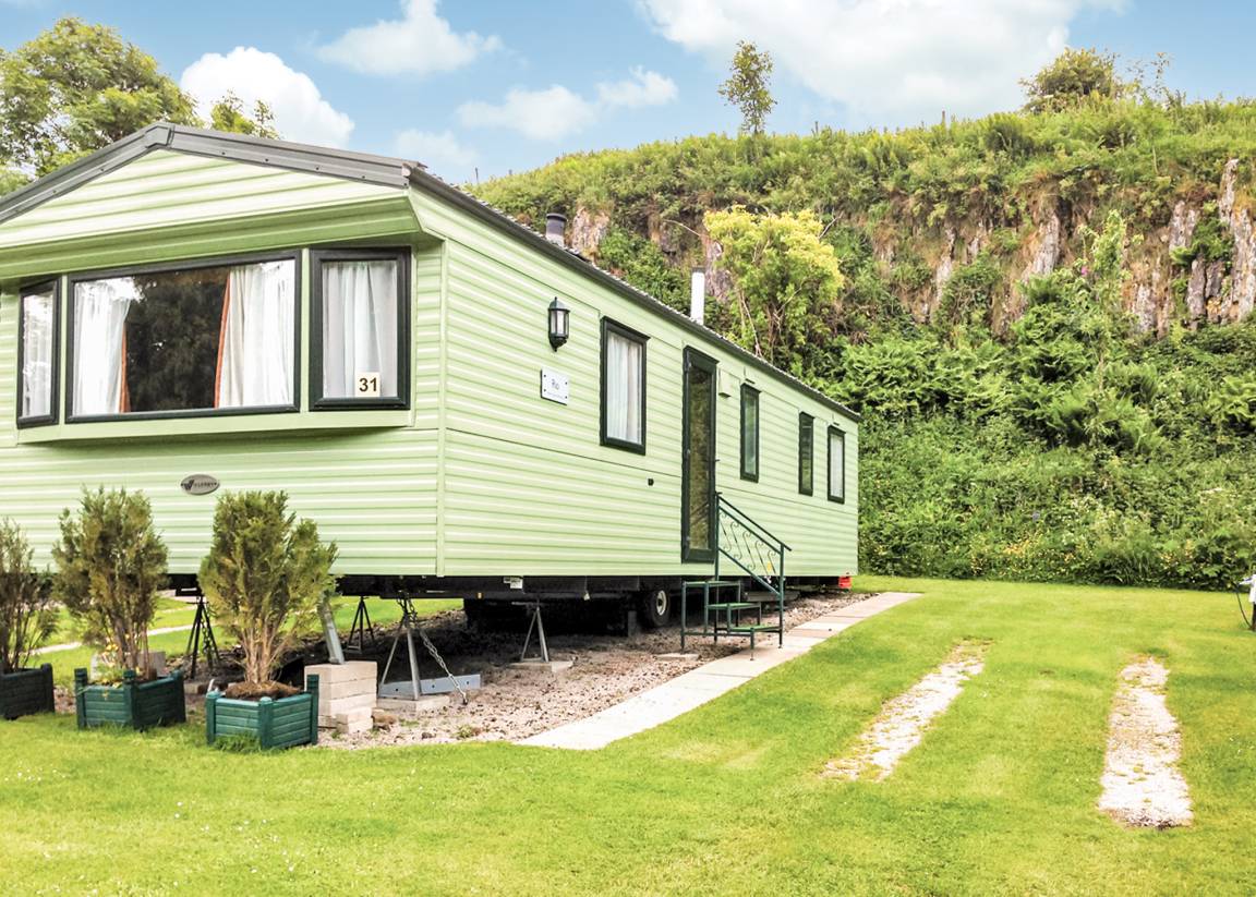 Caravan ∙ 2 Bedrooms ∙ 4 Guests - Buxton