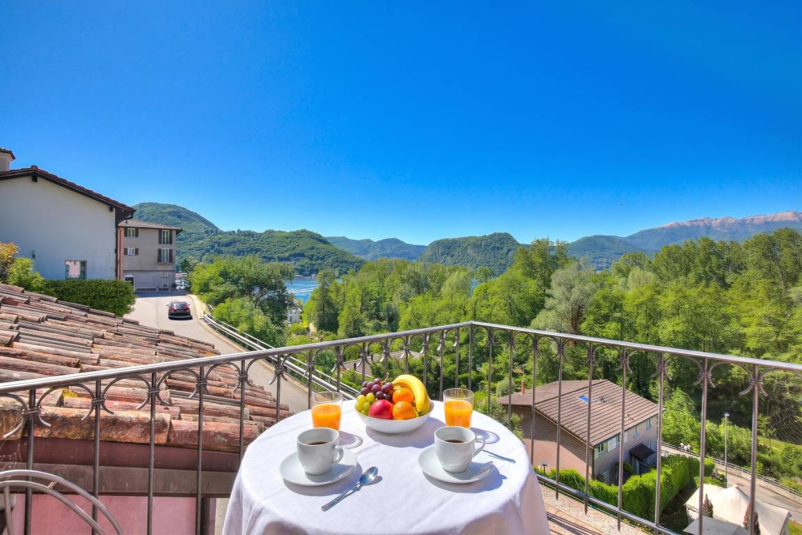 130 M² Villa ∙ 3 Makuuhuonetta ∙ 6 Vierasta - Vico Morcote