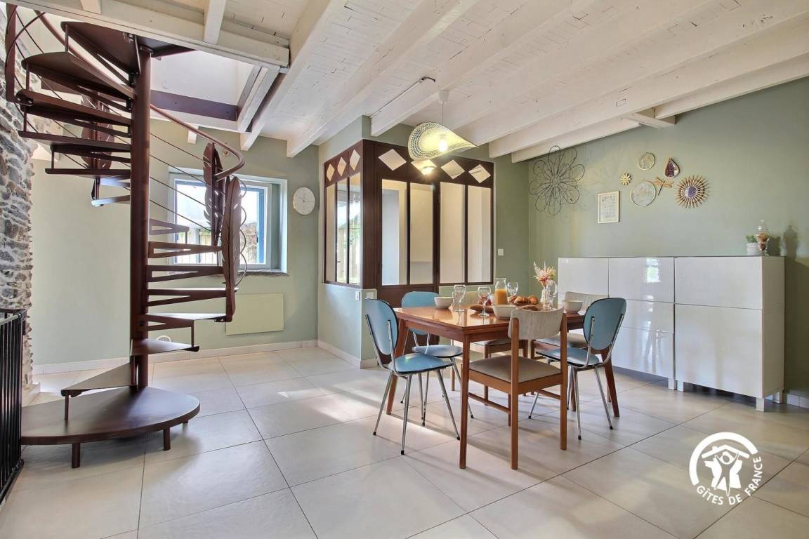 100 M² Gîte ∙ 3 Chambres ∙ 6 Personnes - Guer