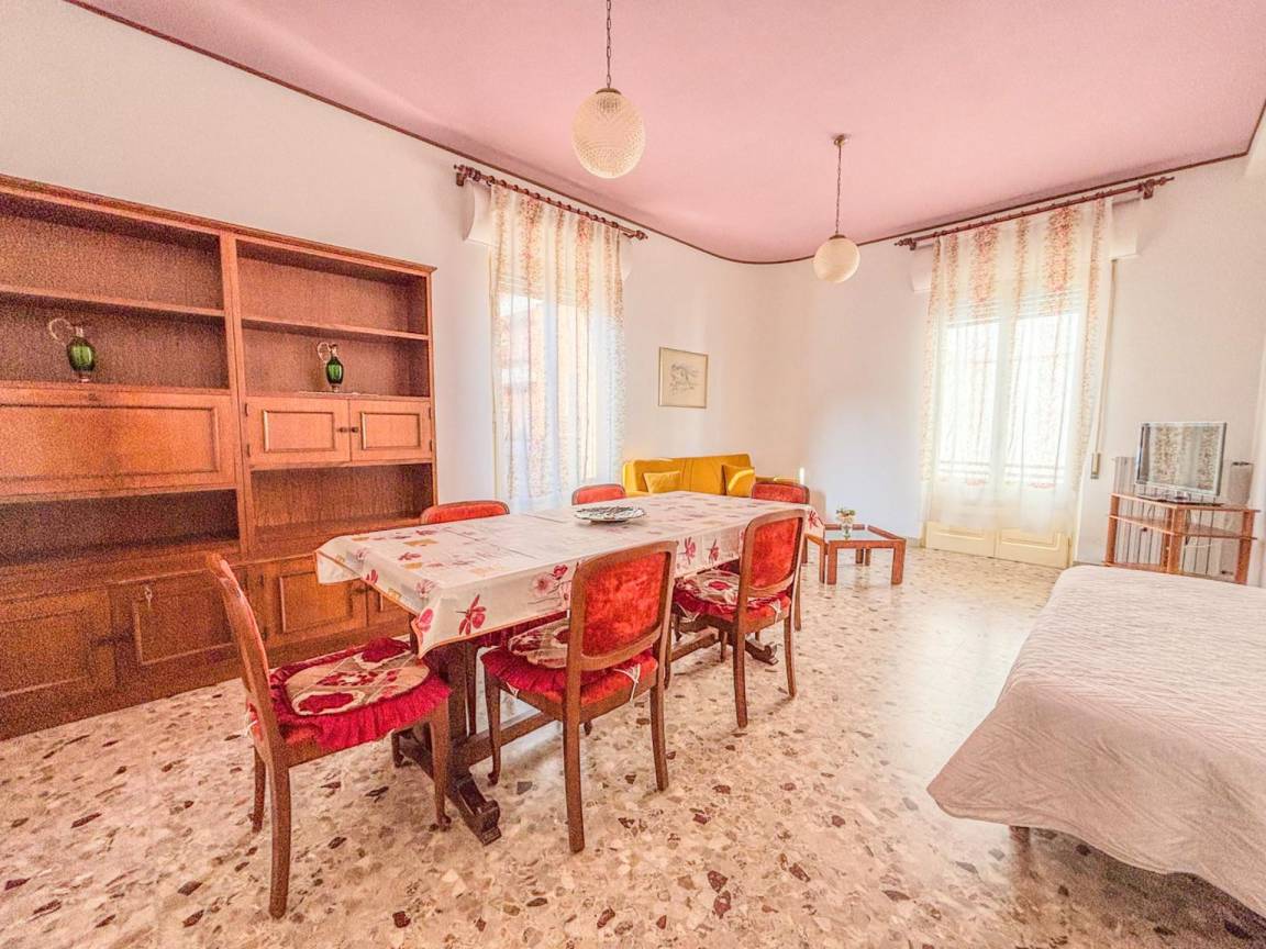 50 M² Ferienwohnung ∙ 2 Schlafzimmer ∙ 5 Gäste - Pineto