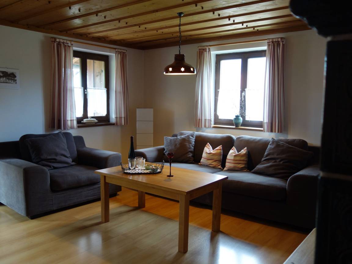 100 M² Appartement ∙ 2 Slaapkamers ∙ 5 Gasten - Grassau