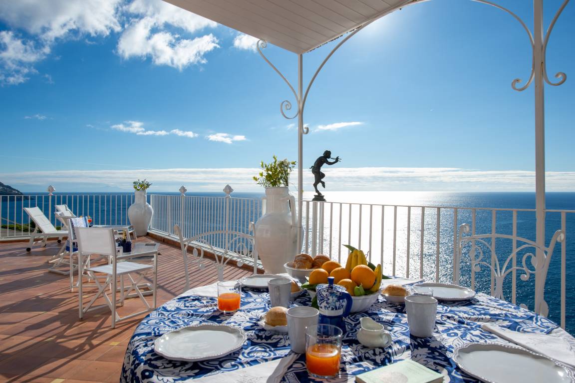 300 M² Villa ∙ 3 Bedrooms ∙ 6 Guests - Positano