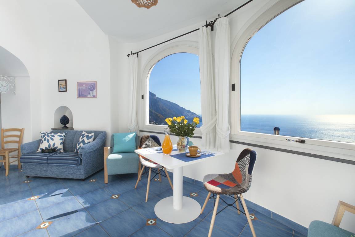 100 M² Villa ∙ 3 Bedrooms ∙ 8 Guests - Positano