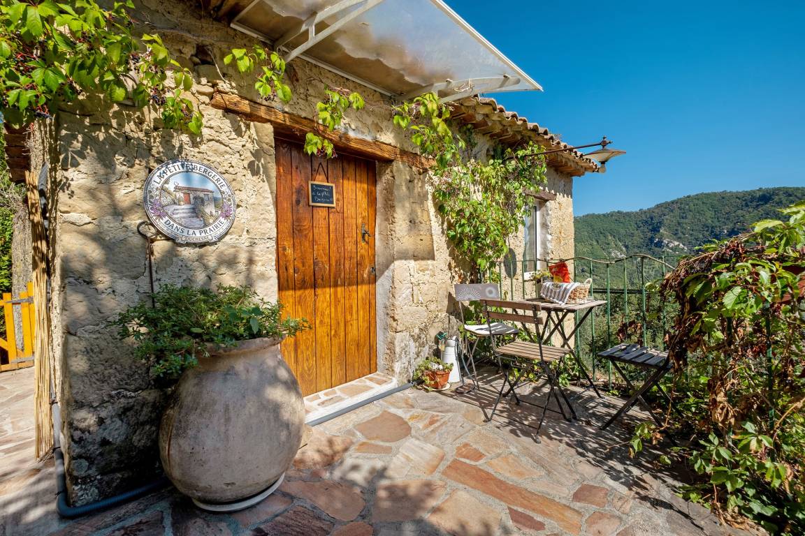 25 M² Huis ∙ 1 Slaapkamer ∙ 4 Gasten - Alpes-Maritimes