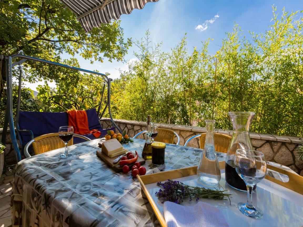70 M² Appartamento Vacanza ∙ 2 Camere Da Letto ∙ 7 Ospiti - Jadranovo