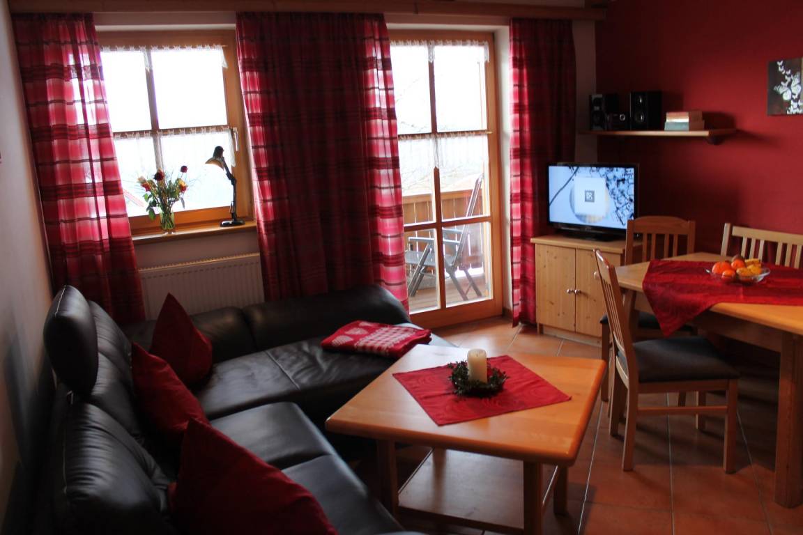 65 M² Ferienwohnung ∙ 1 Schlafzimmer ∙ 5 Gäste - Zwiesel