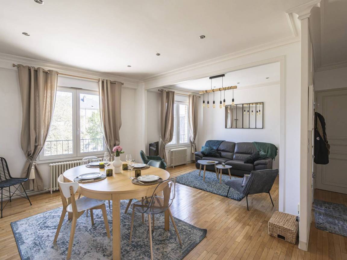 50 M² Apartamento ∙ 2 Habitaciones ∙ 4 Huéspedes - Reims