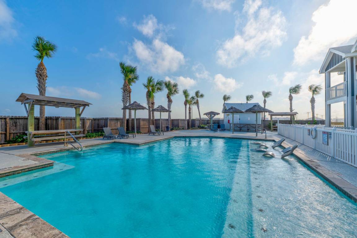 Apartment ∙ 4 Bedrooms ∙ 15 Guests - Corpus Christi, TX