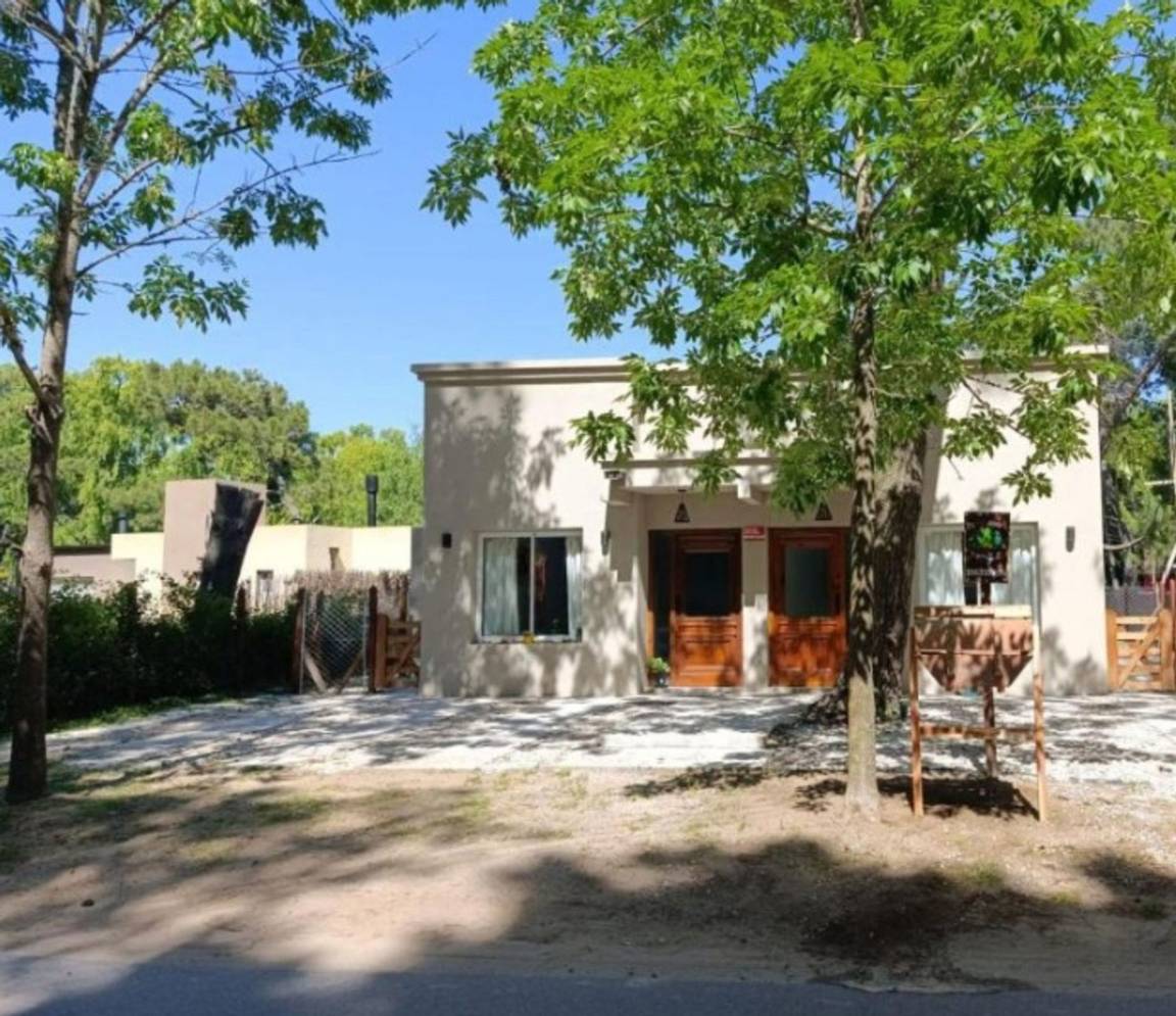 80 M² Apartamento ∙ 2 Habitaciones ∙ 6 Huéspedes - Santa Teresita