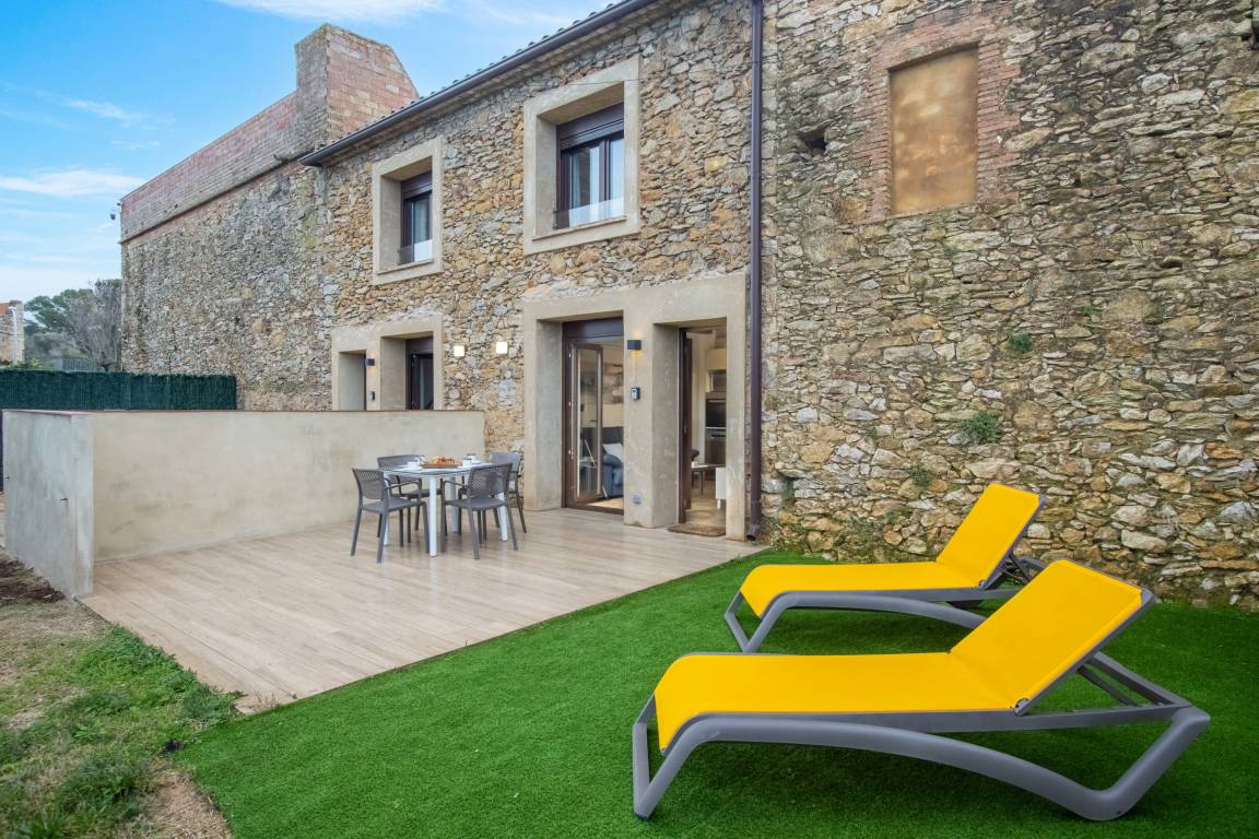 50 M² Apartment ∙ 1 Bedroom ∙ 3 Guests - Pals