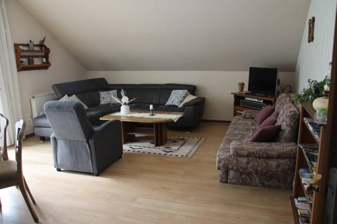 100 M² Ferienwohnung ∙ 2 Schlafzimmer ∙ 4 Gäste - Neumagen-Dhron