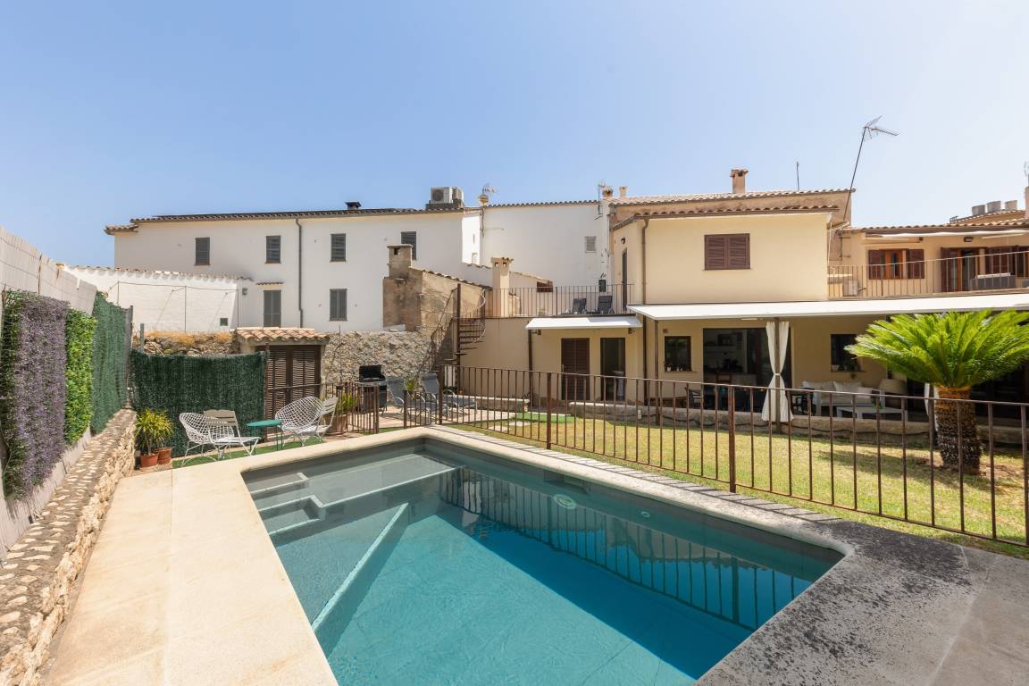 300 M² House ∙ 4 Bedrooms ∙ 8 Guests - Pollença