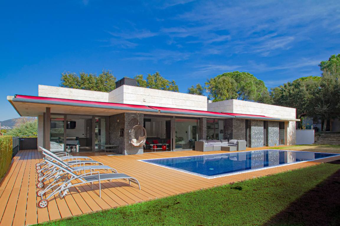 280 M² Villa ∙ 4 Chambres ∙ 8 Personnes - Calonge