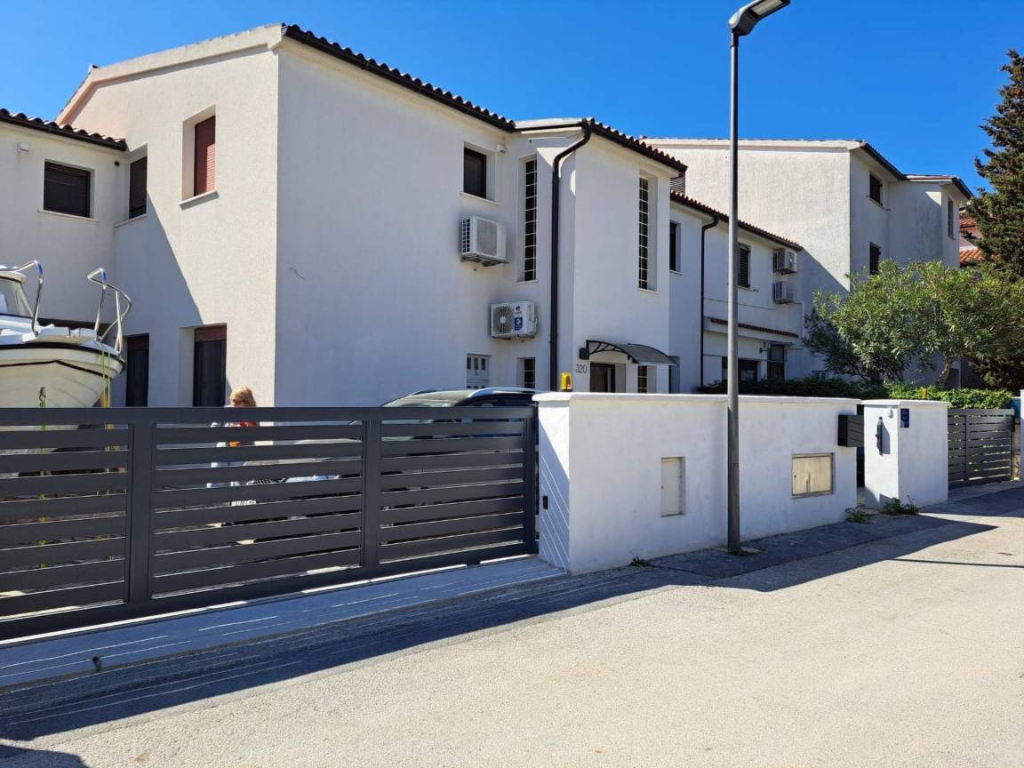 65 M² Apartment ∙ 2 Bedrooms ∙ 4 Guests - Banjole