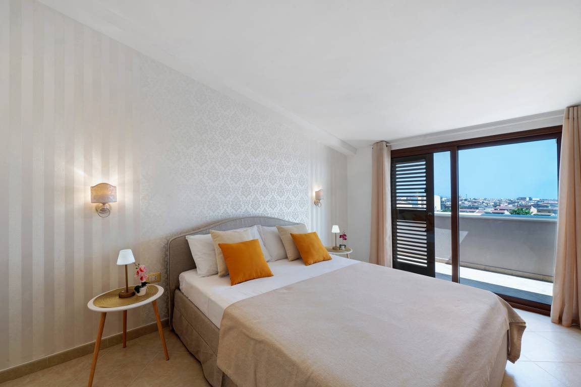 96 M² Appartement ∙ 2 Chambres ∙ 4 Personnes - Quartu Sant'Elena
