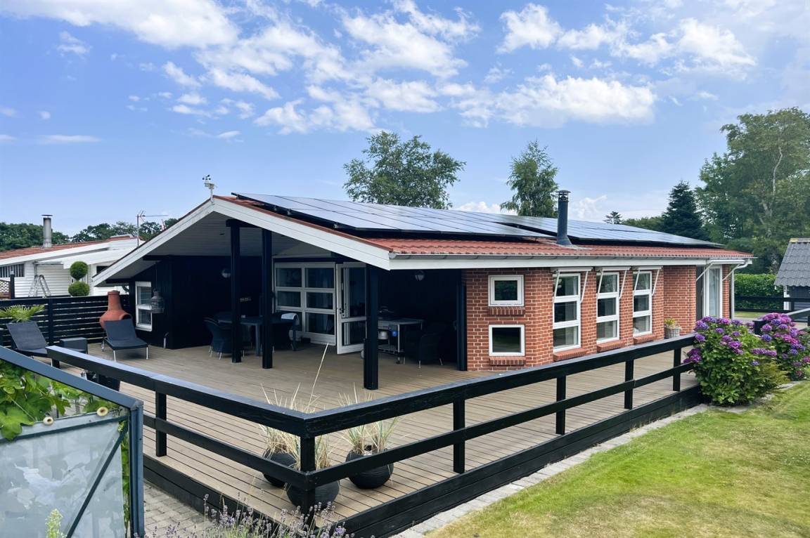 108 m&sup2; Ferienhaus 4 Schlafzimmer 6 G&auml;ste