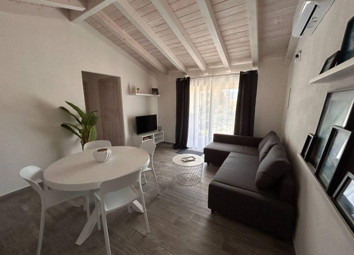 65 M² Appartamento Vacanza ∙ 2 Camere Da Letto ∙ 4 Ospiti - Posada