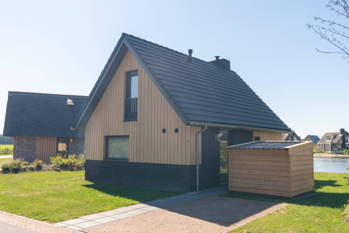 67 M² House ∙ 2 Bedrooms ∙ 4 Guests - Assen