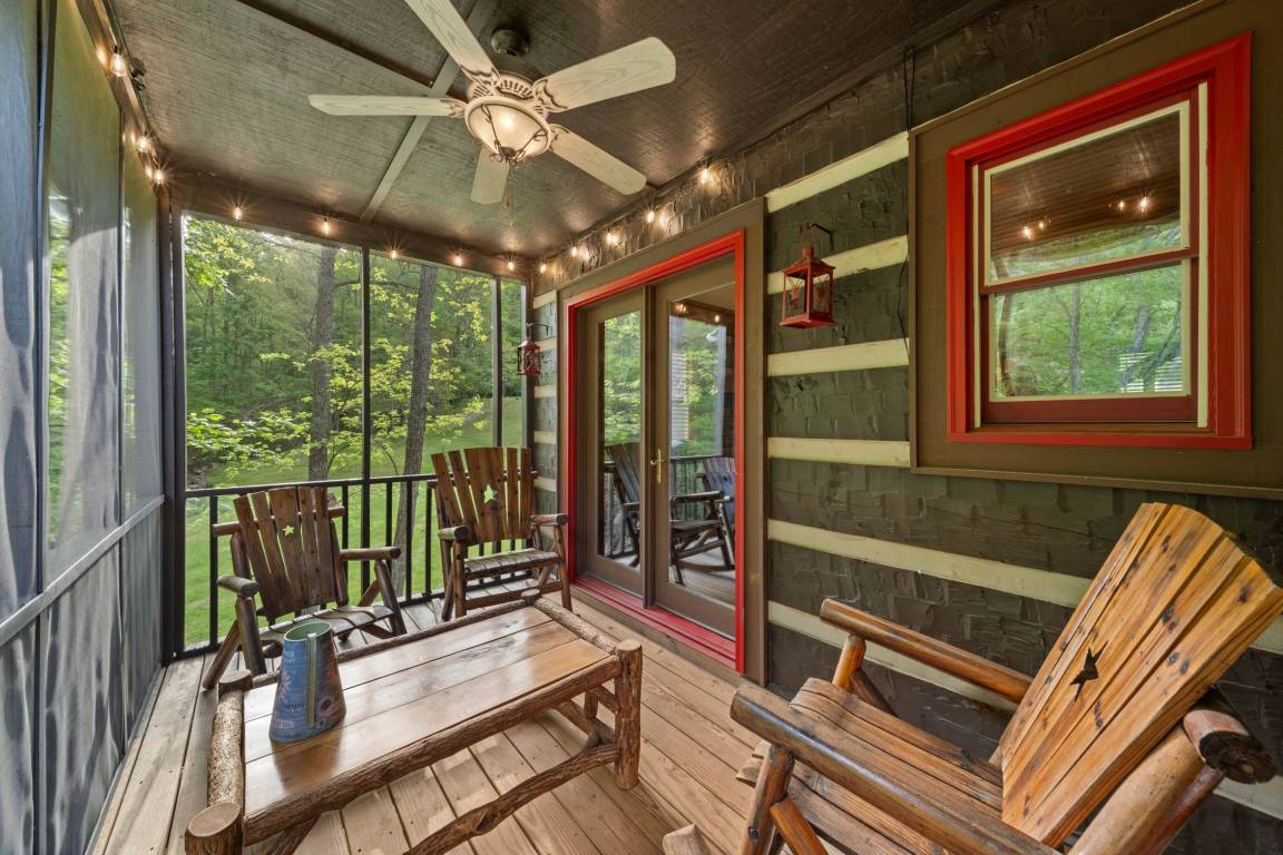 House ∙ 2 Bedrooms ∙ 7 Guests - Valle Crucis, NC